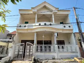 BU Rumah 2 lantai strategis di GKB Gresik dekat MALL, kuliner & sekola
