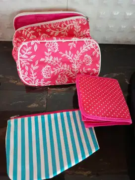 Tas Cewe ada 3 dompet, kotak