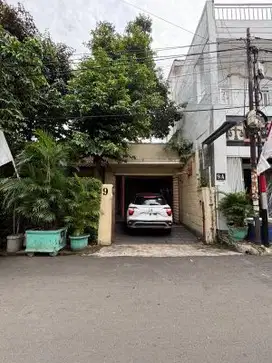 Dijual Rumah di Jalan Kayu Manis Luas tanah 274m², 2 Lantai,  Jakarta