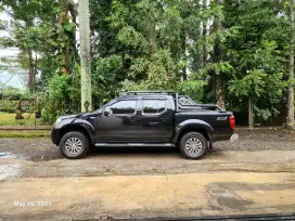 Navara AT 2012 Hitam Automatic 4x4 Sport Version Double Cabin
