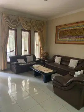 Rumah Asri 2 Lantai di Cibabat Cimahi dekat Kantor Pemkot Cimahi