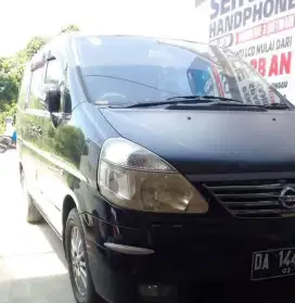 Dijual Nissa Serena C24 HWS metic tahun 2007
