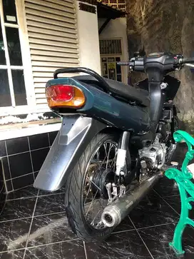 SUZUKI TORNADO GX 100 HITAM