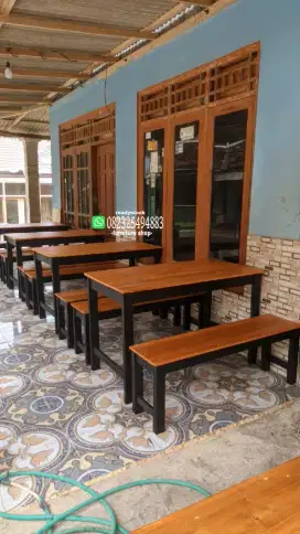 Meja kursi makan cafe warmindo