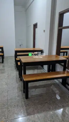 Meja kursi makan cafe