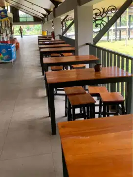 Meja kursi makan cafe