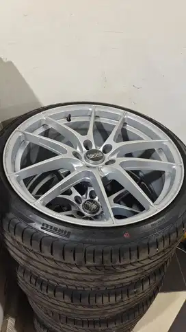 Velg OZ Racing LEGGERA HLT SILVER ORIGINAL Italy plus BAN Pirelli