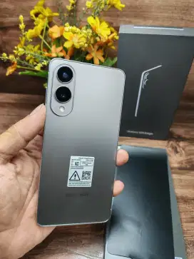 Samsung galaxy s25 edge silver 512 gb pakai sminggu like new sein