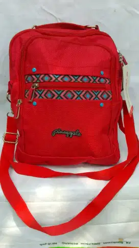 Tas slempang bisa gendong