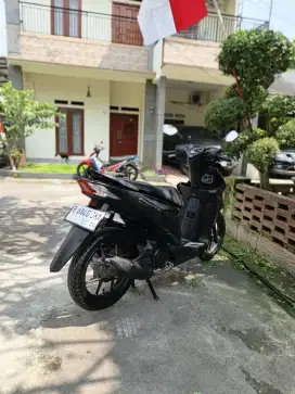 Honda beat deluxe smartkey tahun 2024 Kondisi Bagus