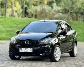 DP 9 jt! Mazda 2 V Matic 2014 Sedan Antik Spt Baru!!