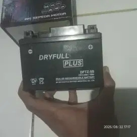 Aki motor bekas
