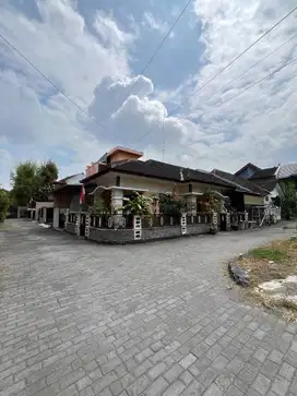 Dijual Rumah Strategis Area Kampus UPN, Ps Condong Catur, Pakuwon Mall