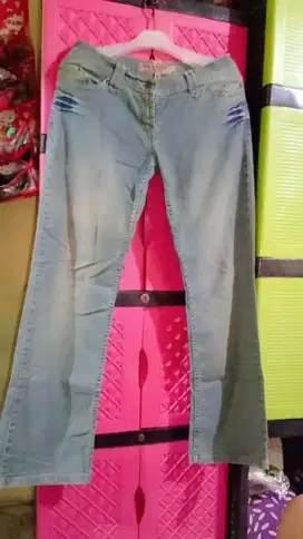 Celana Jeans Cutbray