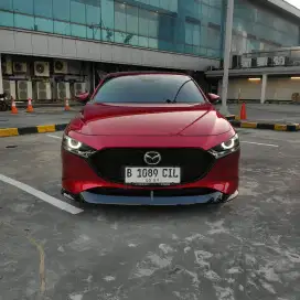 KM 3 RB, Mazda 3 Hatchback 2024 Merah
