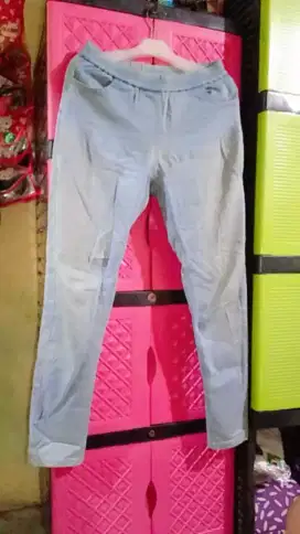 Celana Jeans Karet