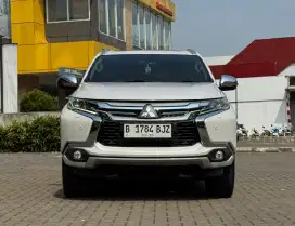 Mitsubishi Pajero Sport Dakar 4x2 Diesel Matic A/T Tahun 2019 Putih