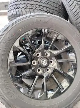 Velg Toyota Fortuner GR R.18 ori