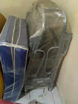 Tempat tidur lipat