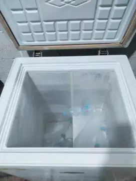 FREZER BOX 122LITER ( FRIGIGATE )