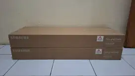 Soundbar Samsung HWB400F Built in woofer (resmi)