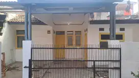 Dikontrakan rumah di Komplek Griya Bandung Indah (GBI) Ciwastra