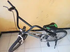 SEPEDA BMX 20 INCH