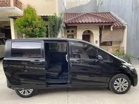 LOW KM ! Honda Freed 1.5 Type SD Th 2014 2015