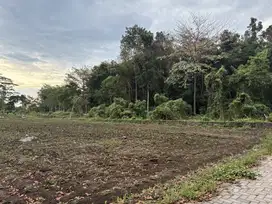 dekat kampus UII, Tanah Premium, SHM Per Unit