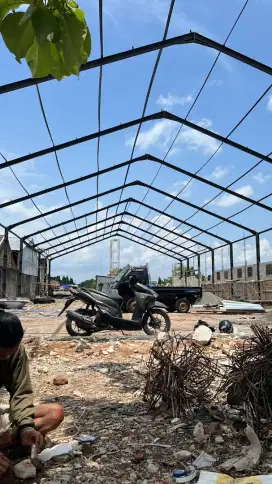 Kontruksi baja dan plafon PVC,gypsum dll
