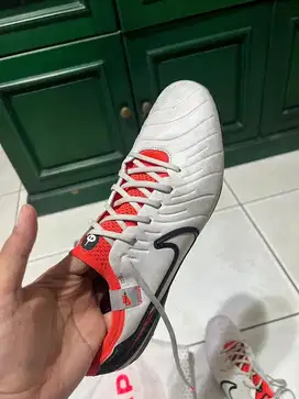 SIZE 45! NIKE TIEMPO SECOND ELITE ORIGINAL 100%! ARTFICIAL GRASS
