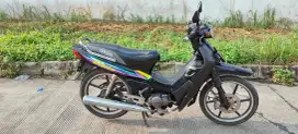 Yamaha Crypton  F1 Poswan Force One