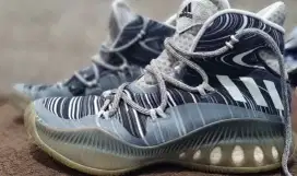 Sepatu adidas crazy explosive boost  basket size 40