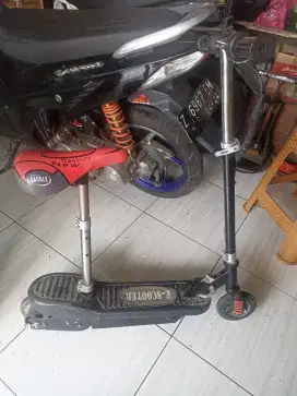 Scooter listrik