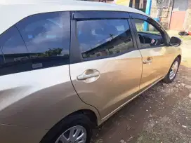 Honda mobilio 2014 bensin