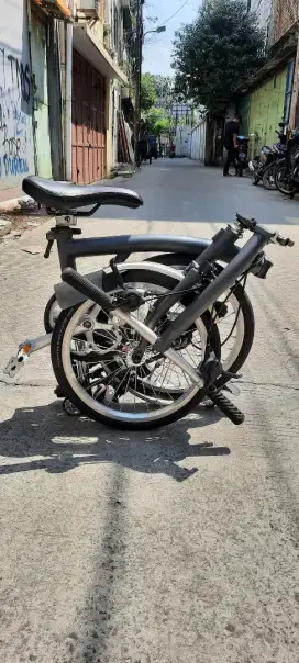 brompton graphite S6L