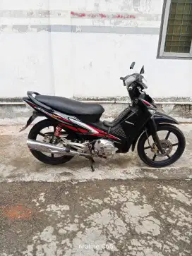 di jual satu unit honda Supra tahun 2007 pajak hidup kondisi bagus