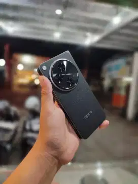 Oppo N3 Fold 16/512 fullset original dan bergaransi. TT juga bisa