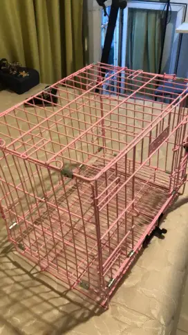 Kandang kucing pink pastel