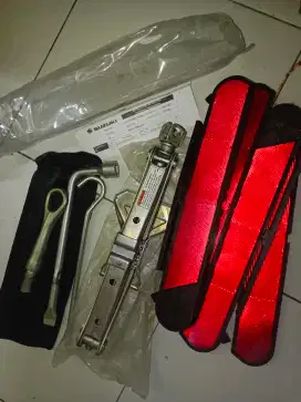Dongkrak ori dari Suzuki