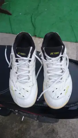 Sepatu Badminton Yonex Shb 65 Z3 Man White Tiger Original