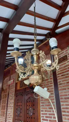 Lampu Gantung Cabang-4 Kuningan Kuno