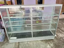Etalase Kaca plus kunci