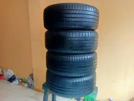 Jual peleg racing+ ban uk.235/55/18 ban produk 2023 dunmlop kaya baru