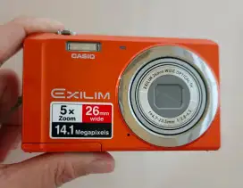 Camera Casio EX-ZS5