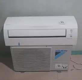 Jual ac daikin thailand 1pk R32 terbaru belum lama pakek mulus ori ful