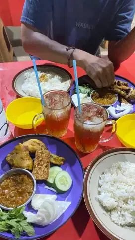 Pecel Lele & Ayam Geprek