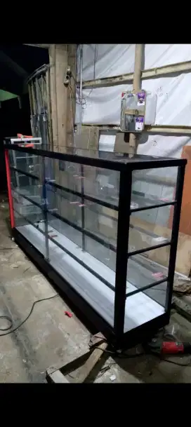 Etalase home industri