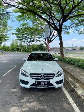 Mercedes-Benz C200 2018 Bensin