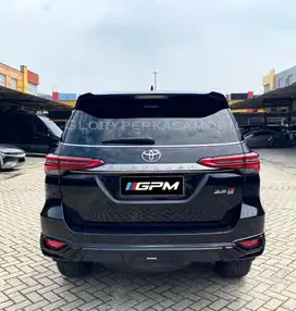 Toyota Fortuner 2.8 GR 2023 KM 12rb ANTIK